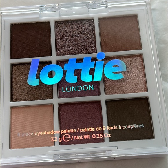 NEW Lottie London Bundle of 4 Palettes and 1 Mascara - Picture 3 of 6